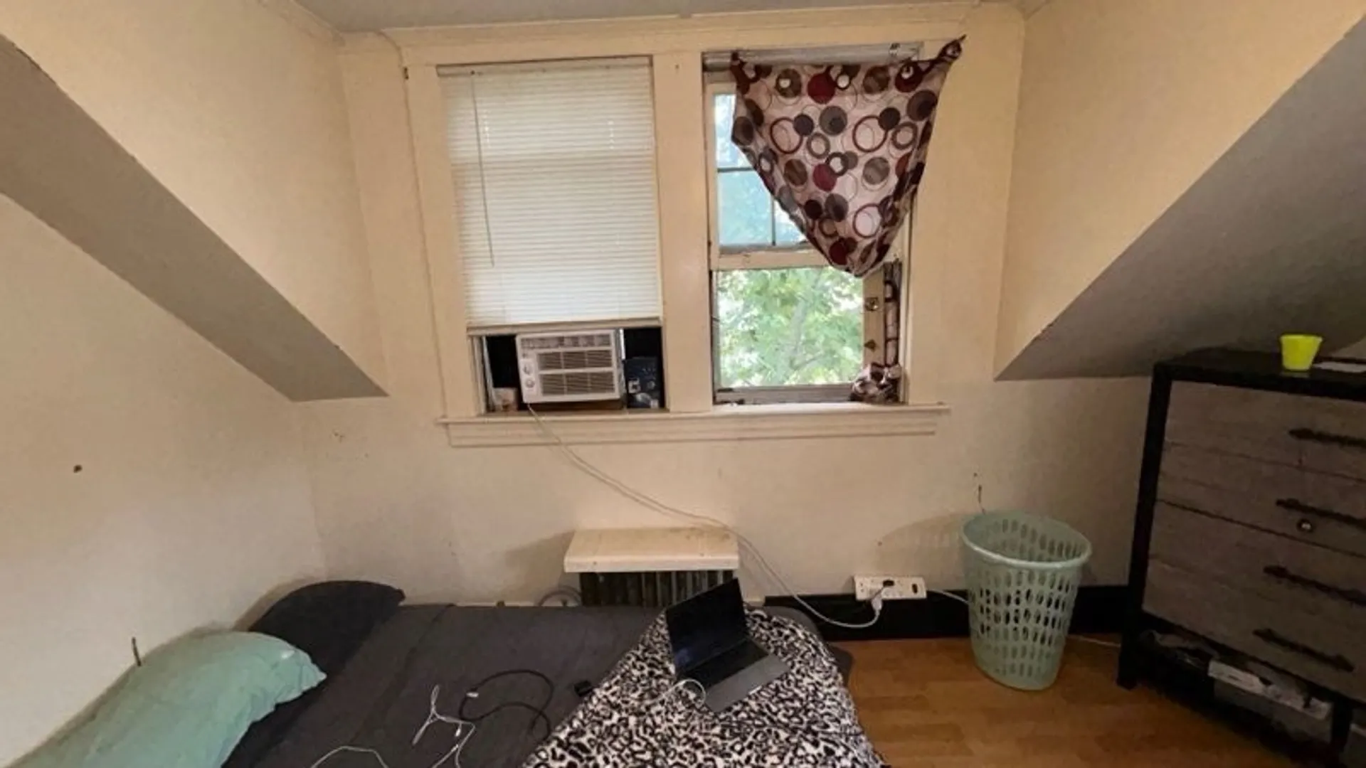 17 Archer Avenue Photo 16