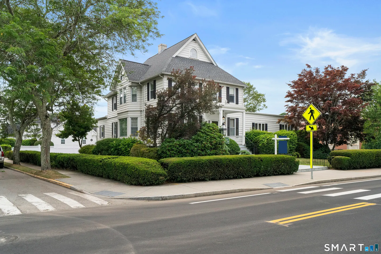 32 East Main Street Photo 3