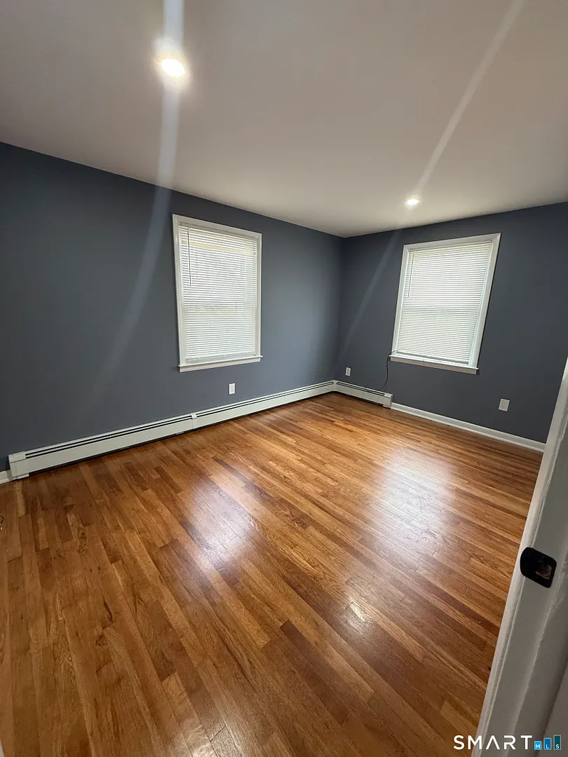 Stamford Rental Photo 19