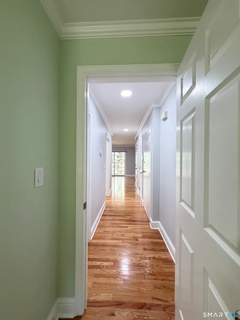 6 Silvermine Avenue  #10 Photo 3