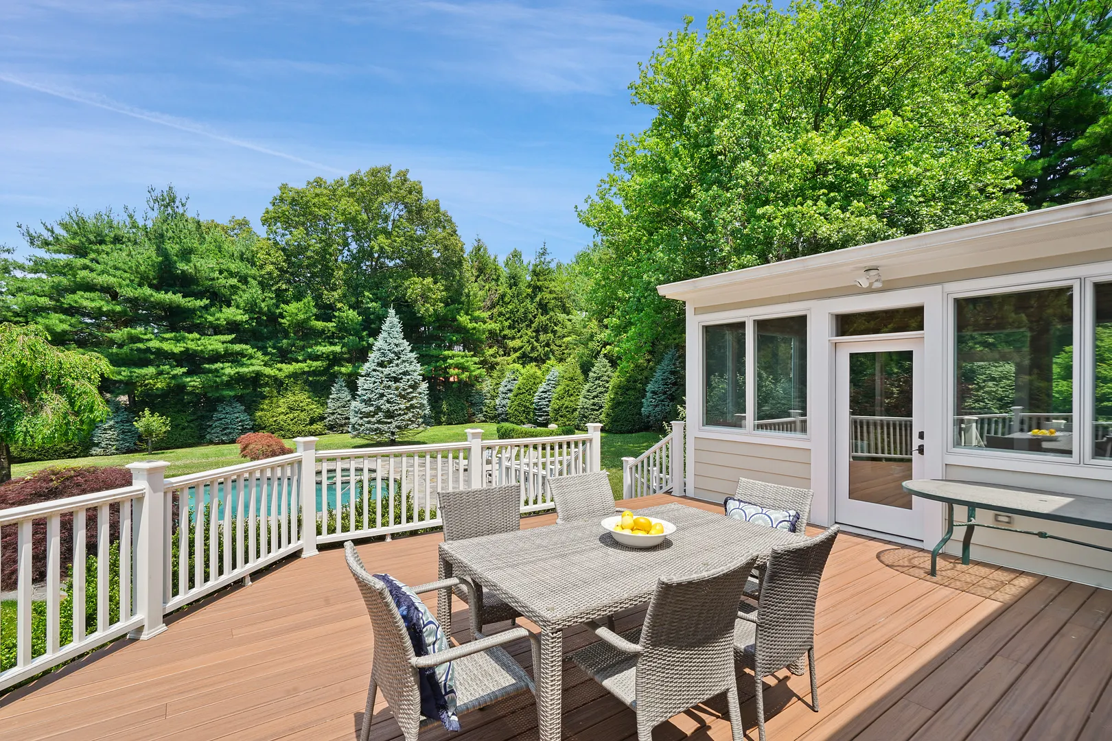 10 Crestview Drive Photo 33