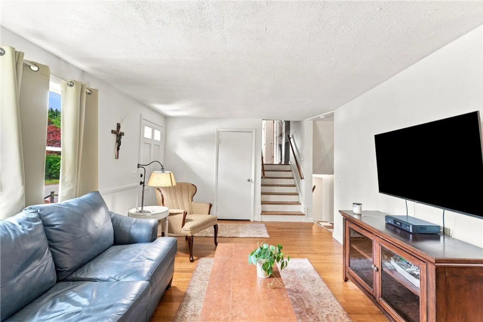 181 Brookside Drive Photo 3