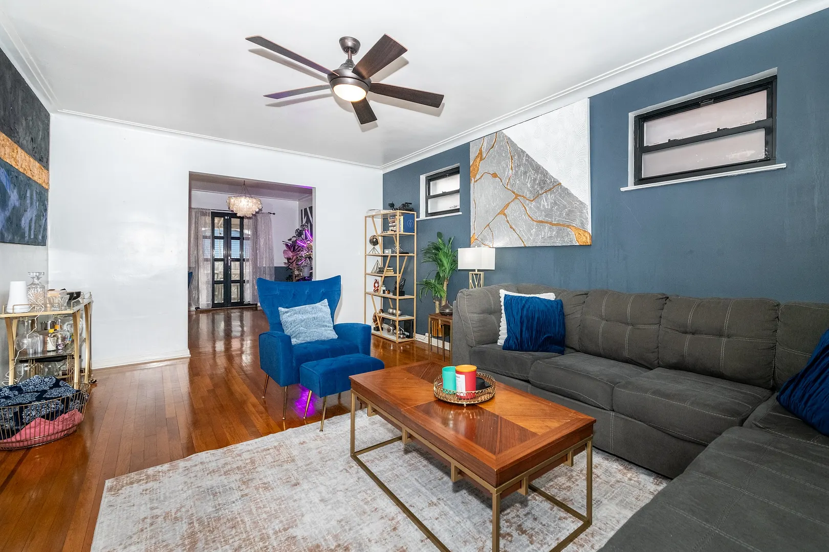 2530 Fenton Avenue Photo 4