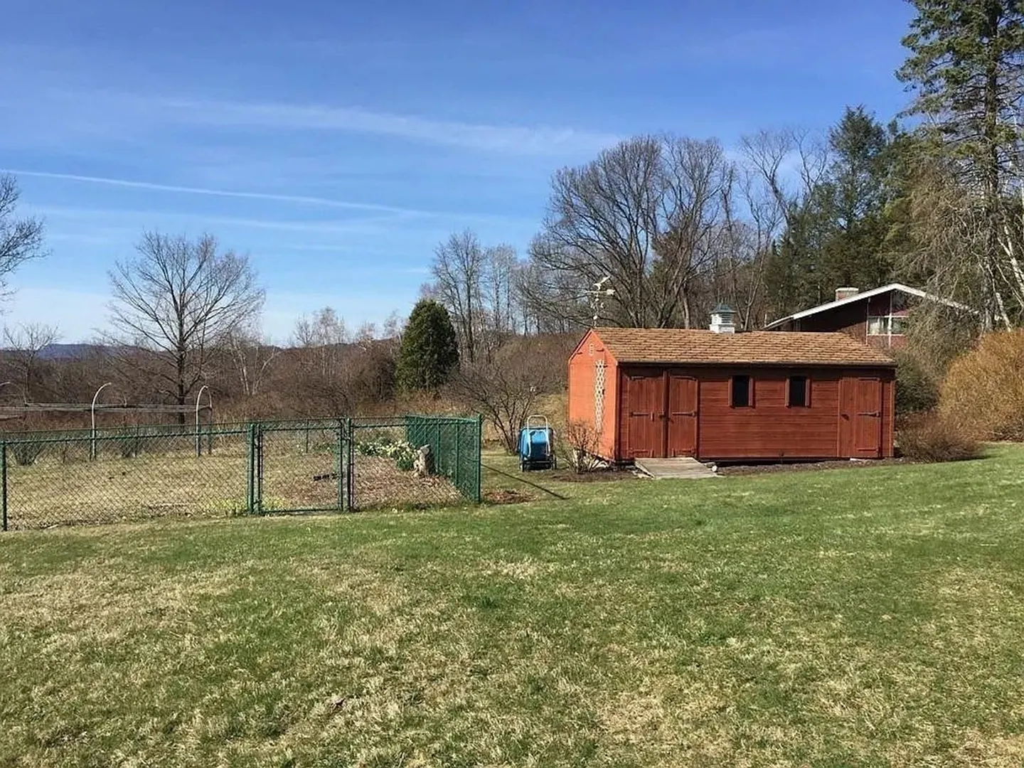 61 Arnold Rd Photo 23