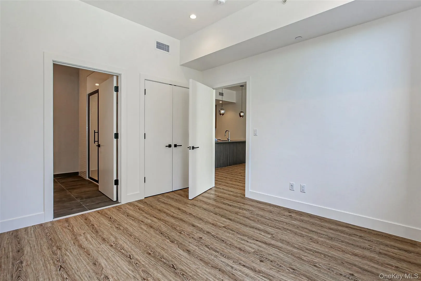 39 Washington Avenue  #205 Photo 10