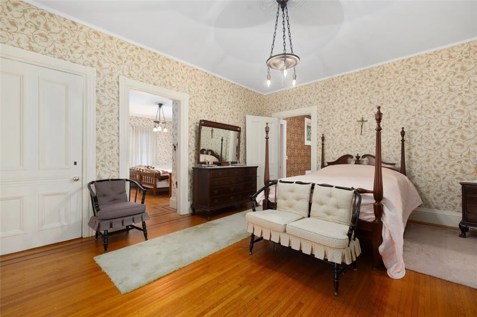 20 Bainbridge Avenue Photo 32