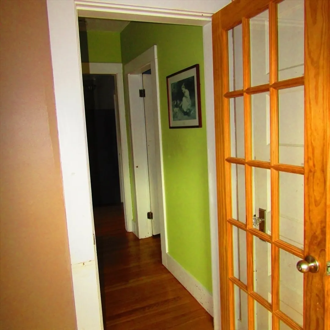 465 Spring Street Photo 16