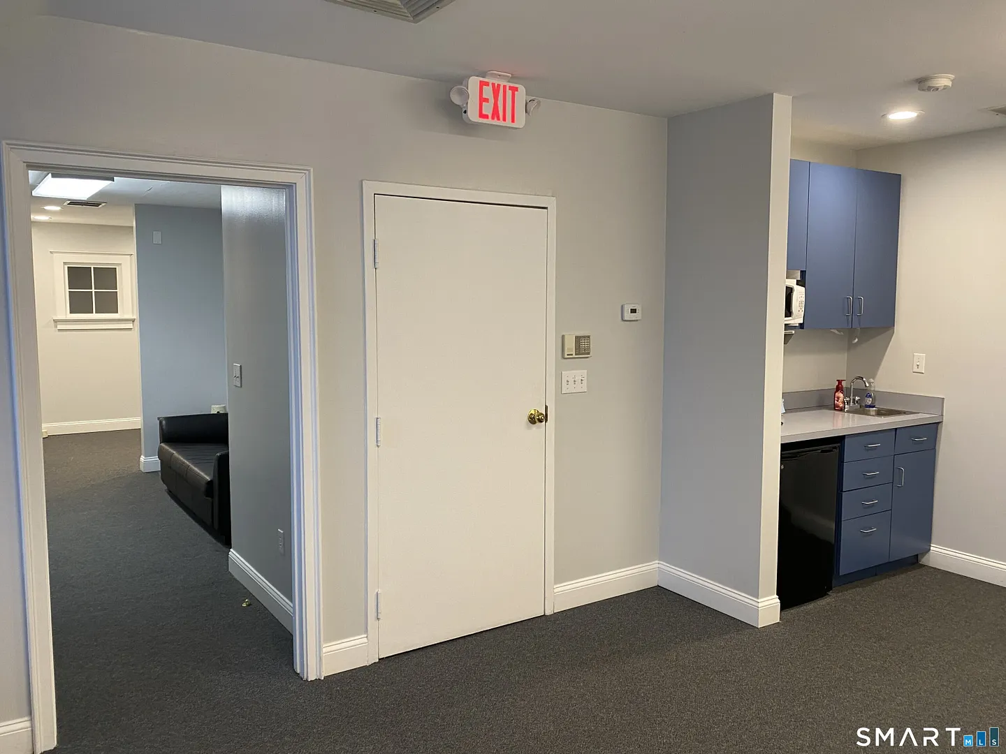 95-127 Fenn Road  #121F Photo 3