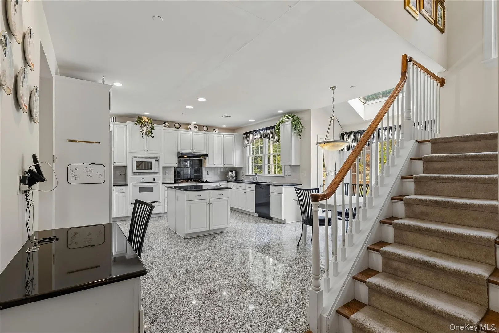 143 Euclid Avenue Photo 12