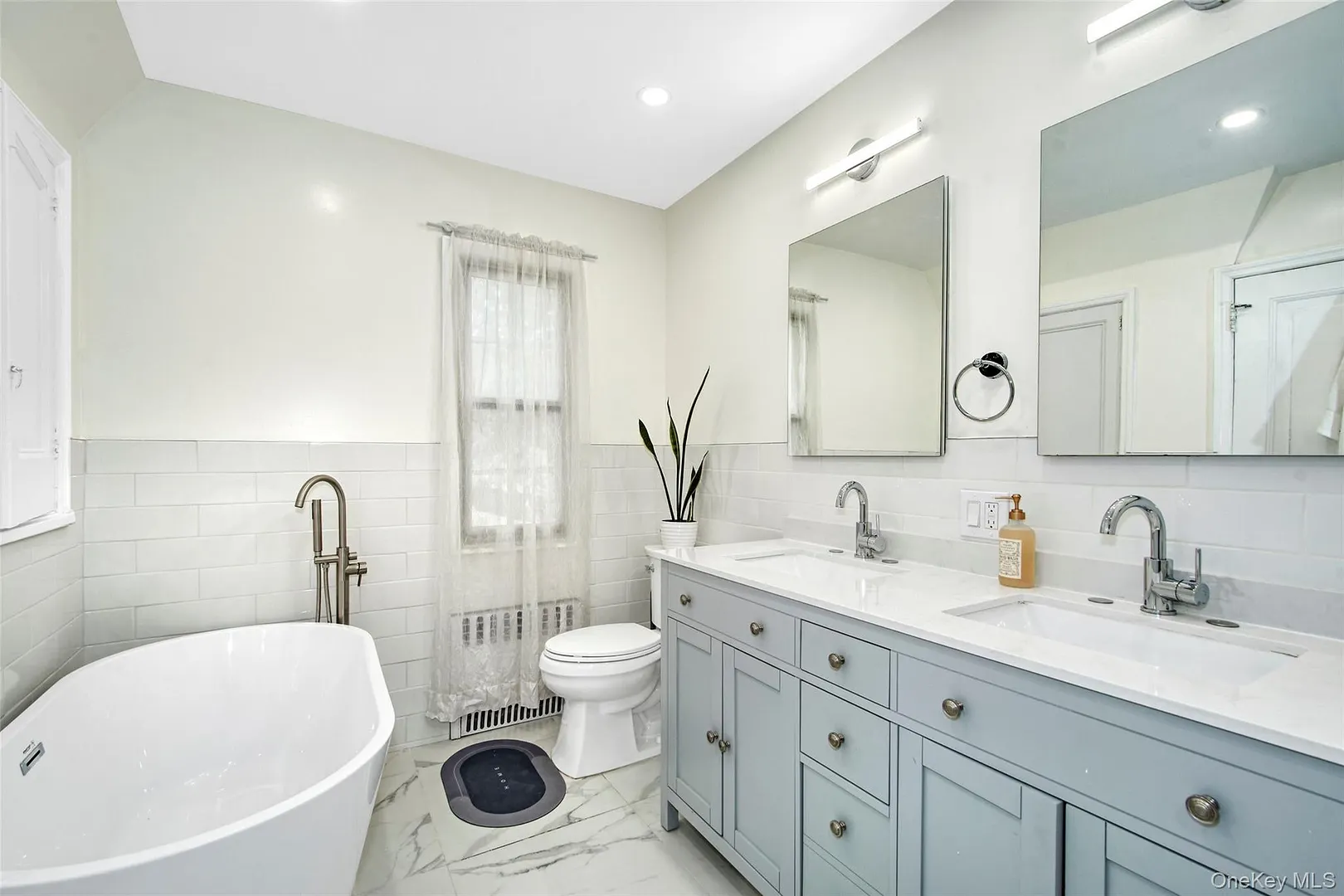 2 Byworth Road Photo 20