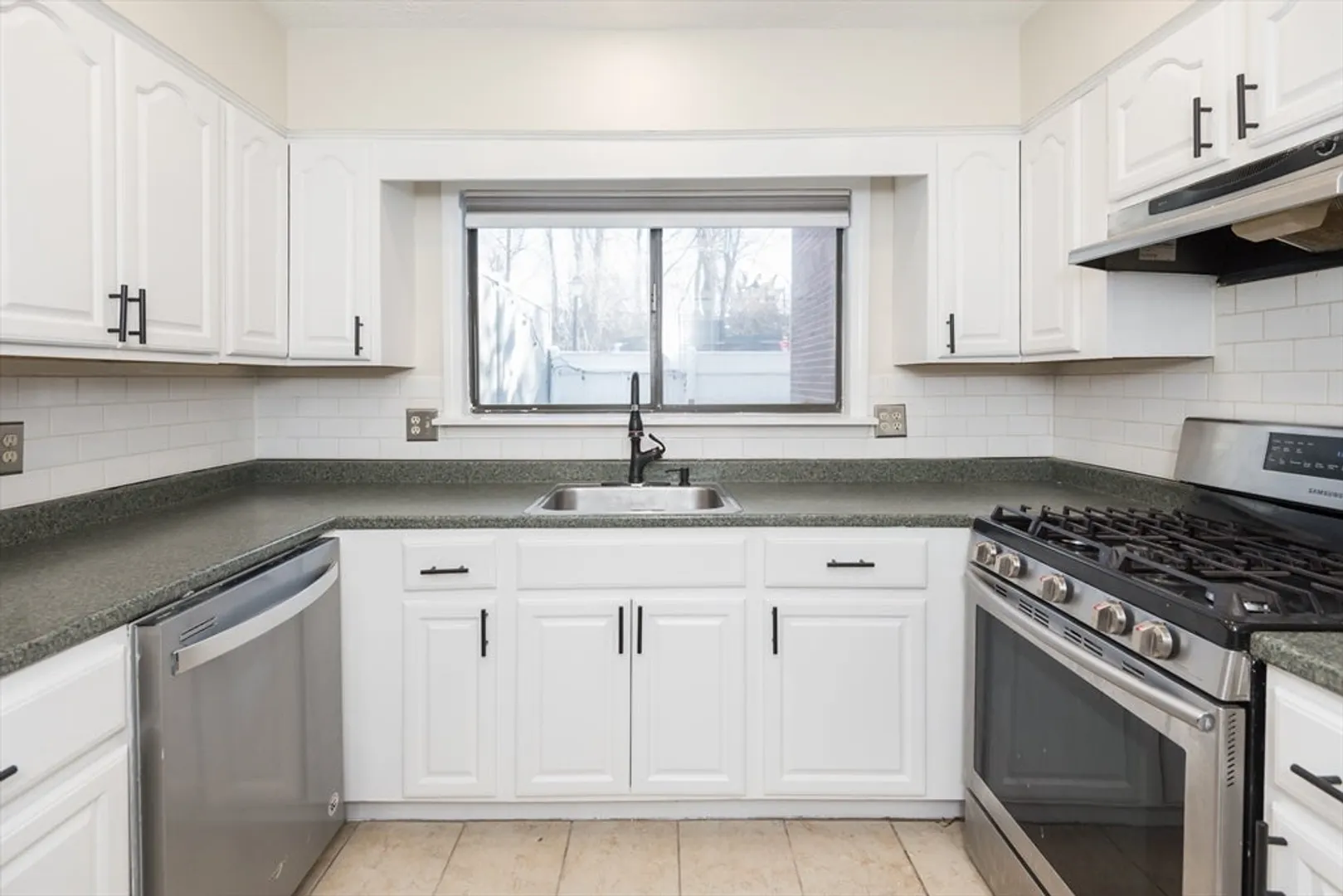 468 Island St #468 Photo 13