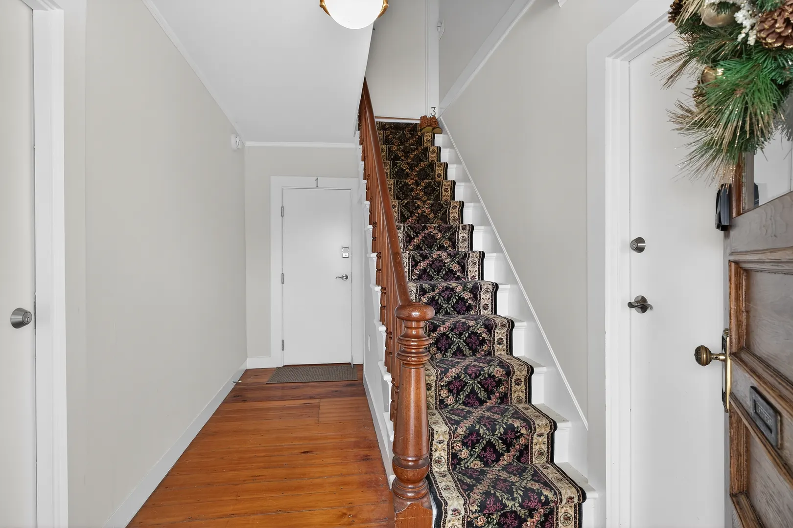 19 Pearl Street Photo 7