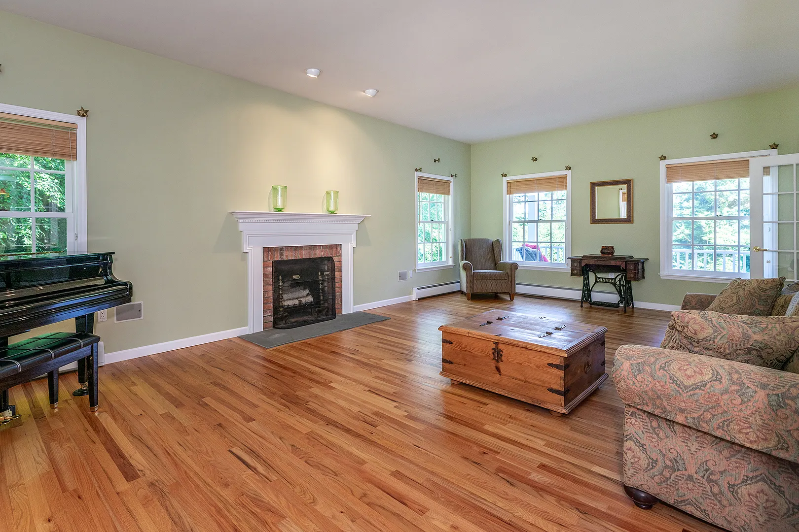 37 Woodruff Lane Photo 15