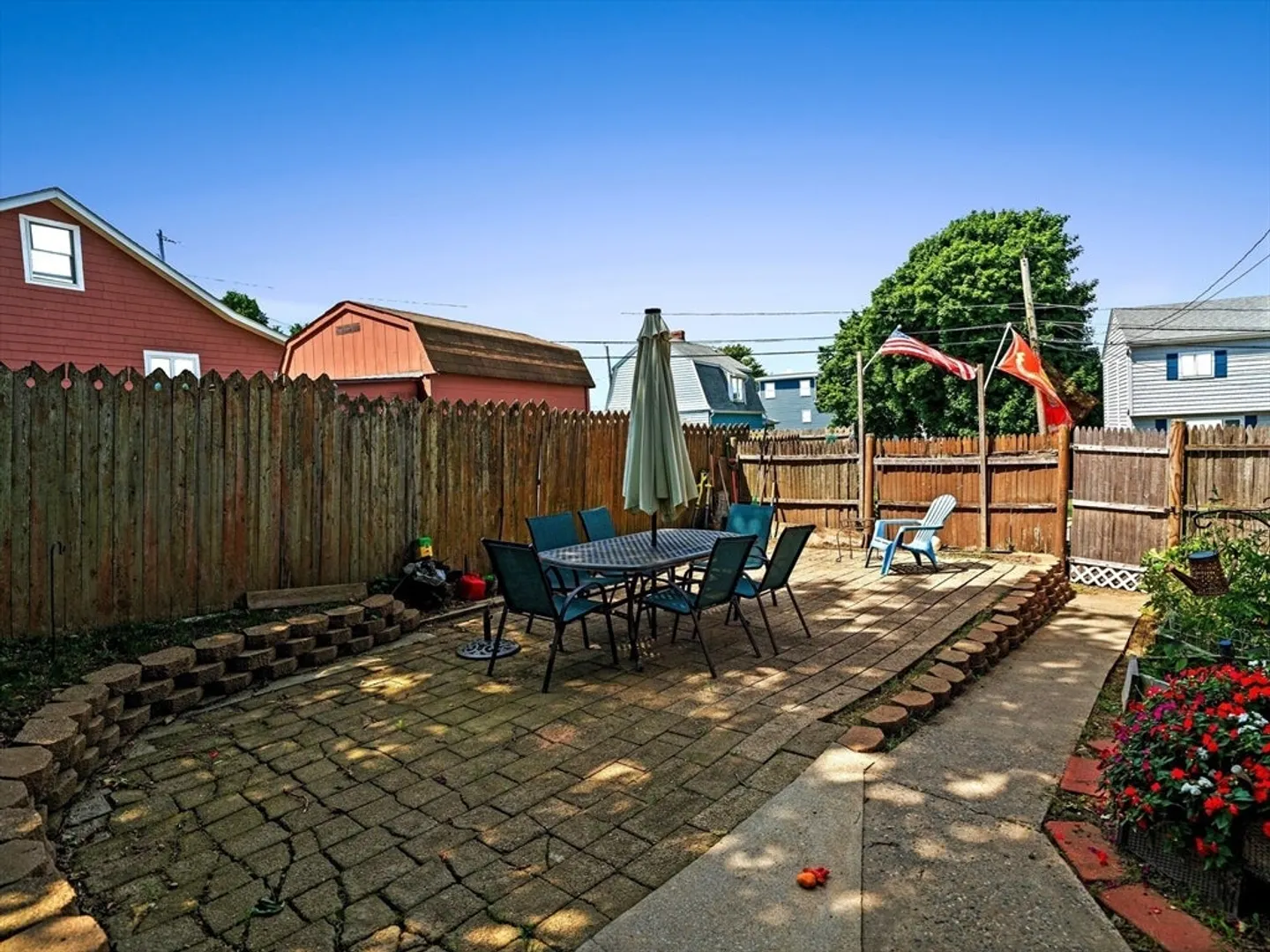 97 Triton Ave Photo 34