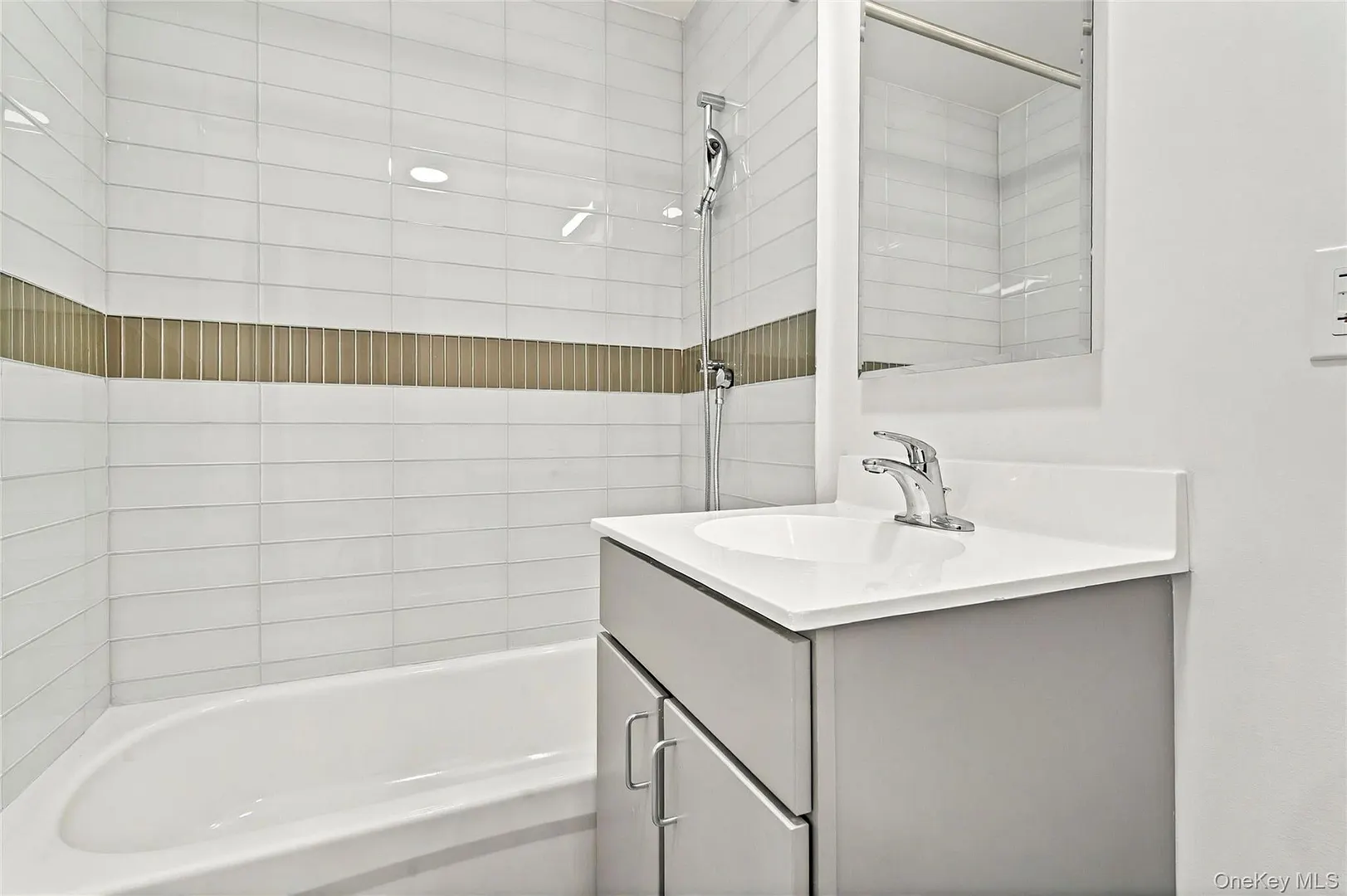 355 Bronx River Avenue  #1B Photo 21
