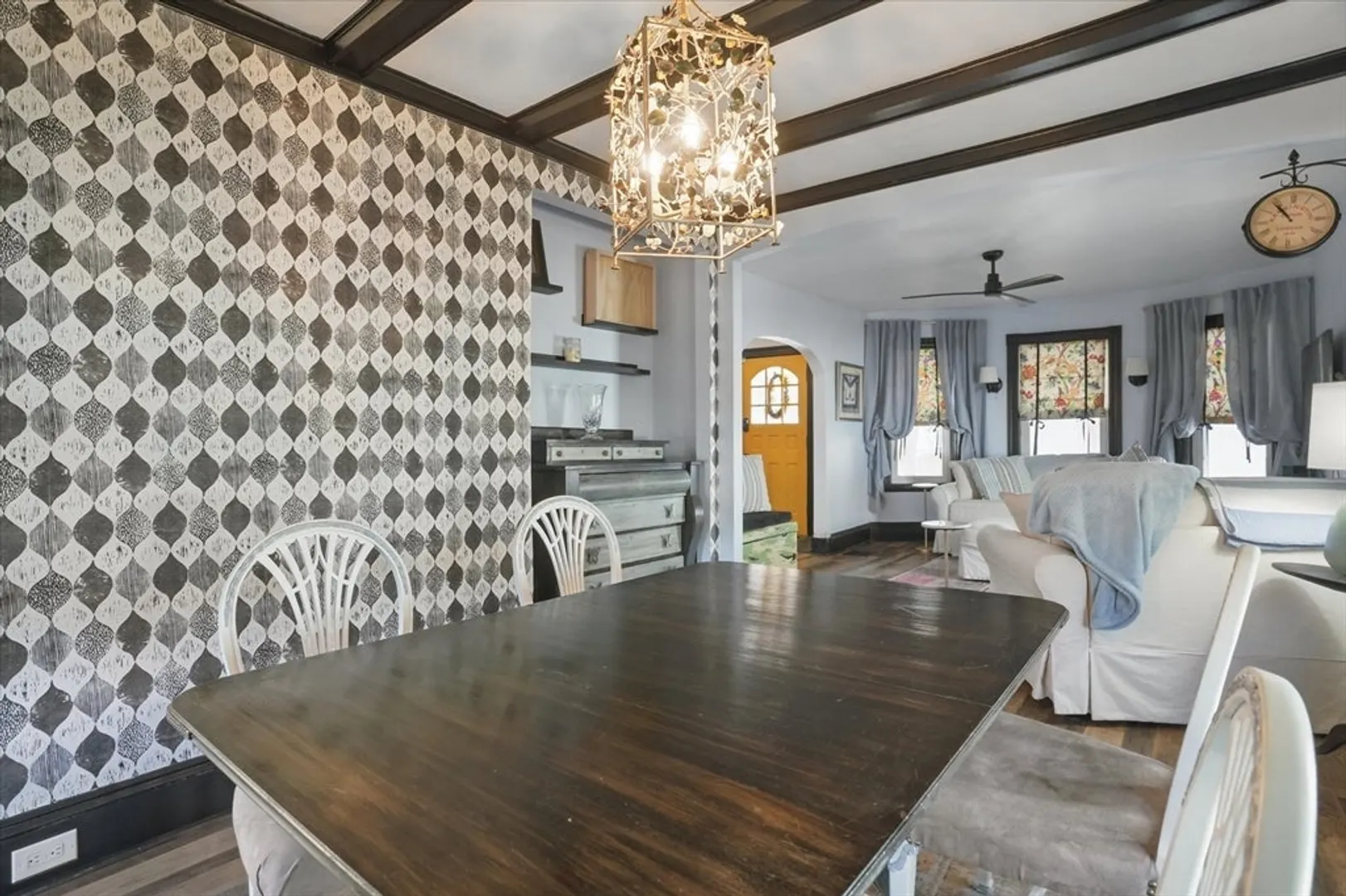 14 Lambert Ave Photo 6