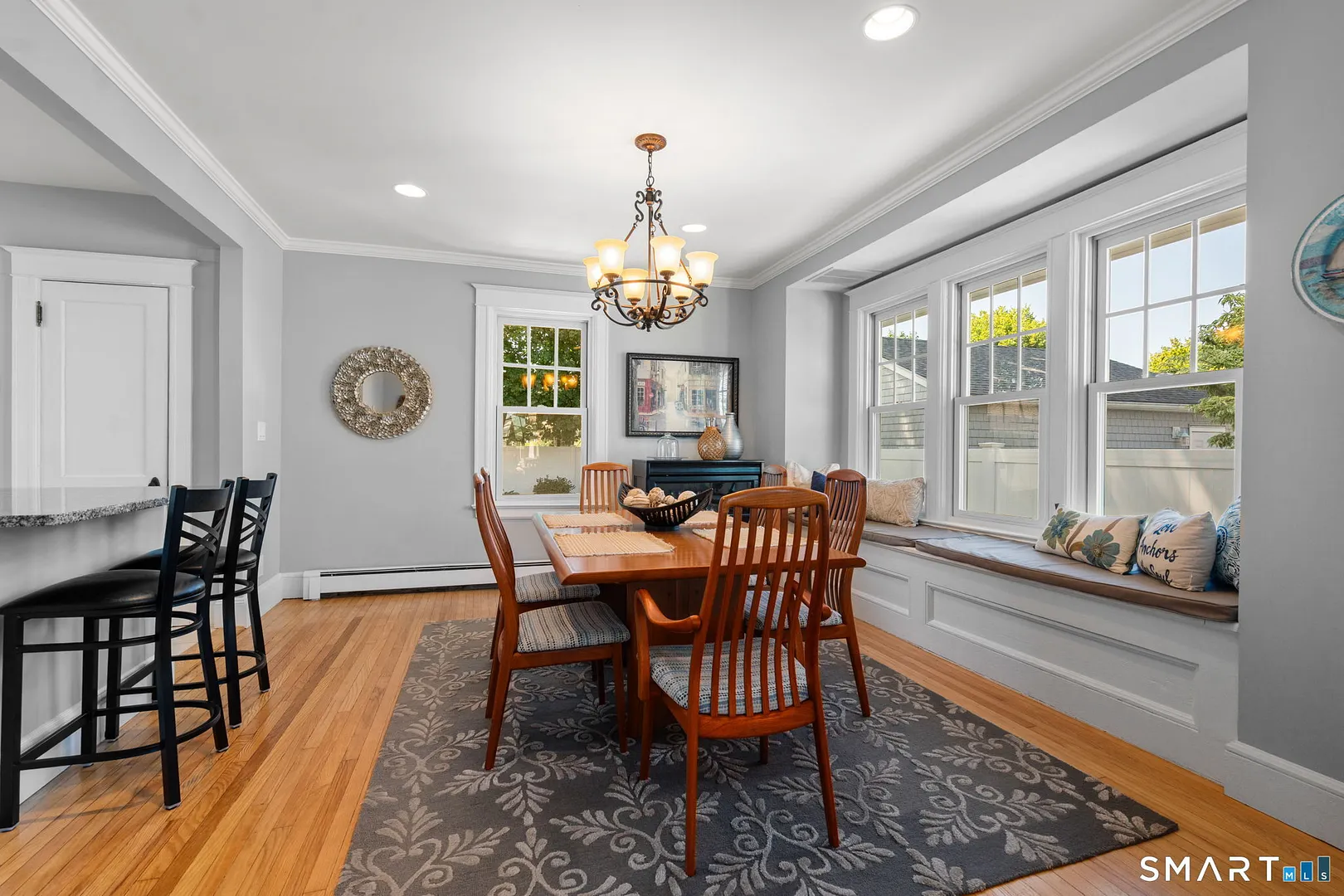 10 Marion Avenue Photo 8