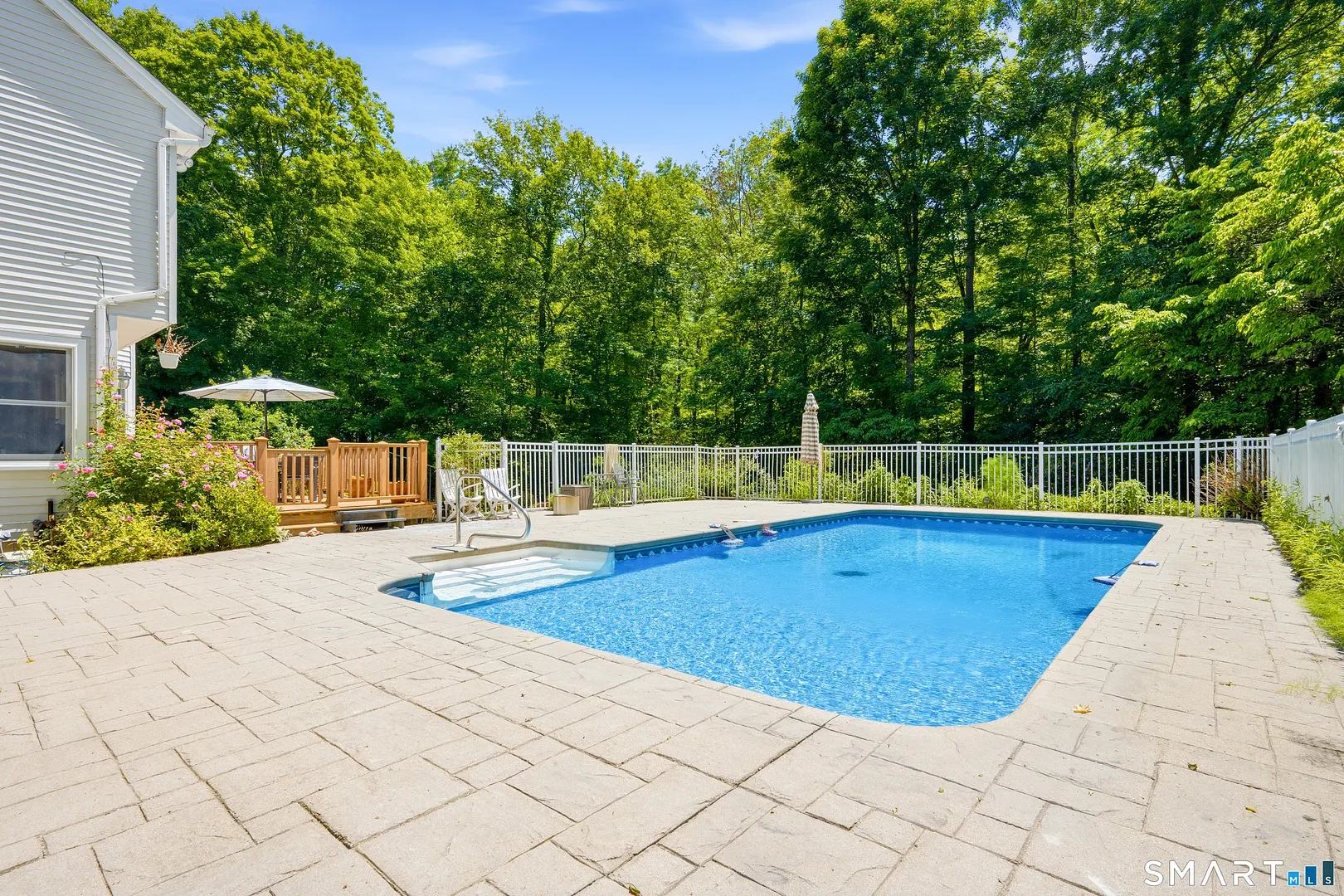 85 Scenic Court Photo 3