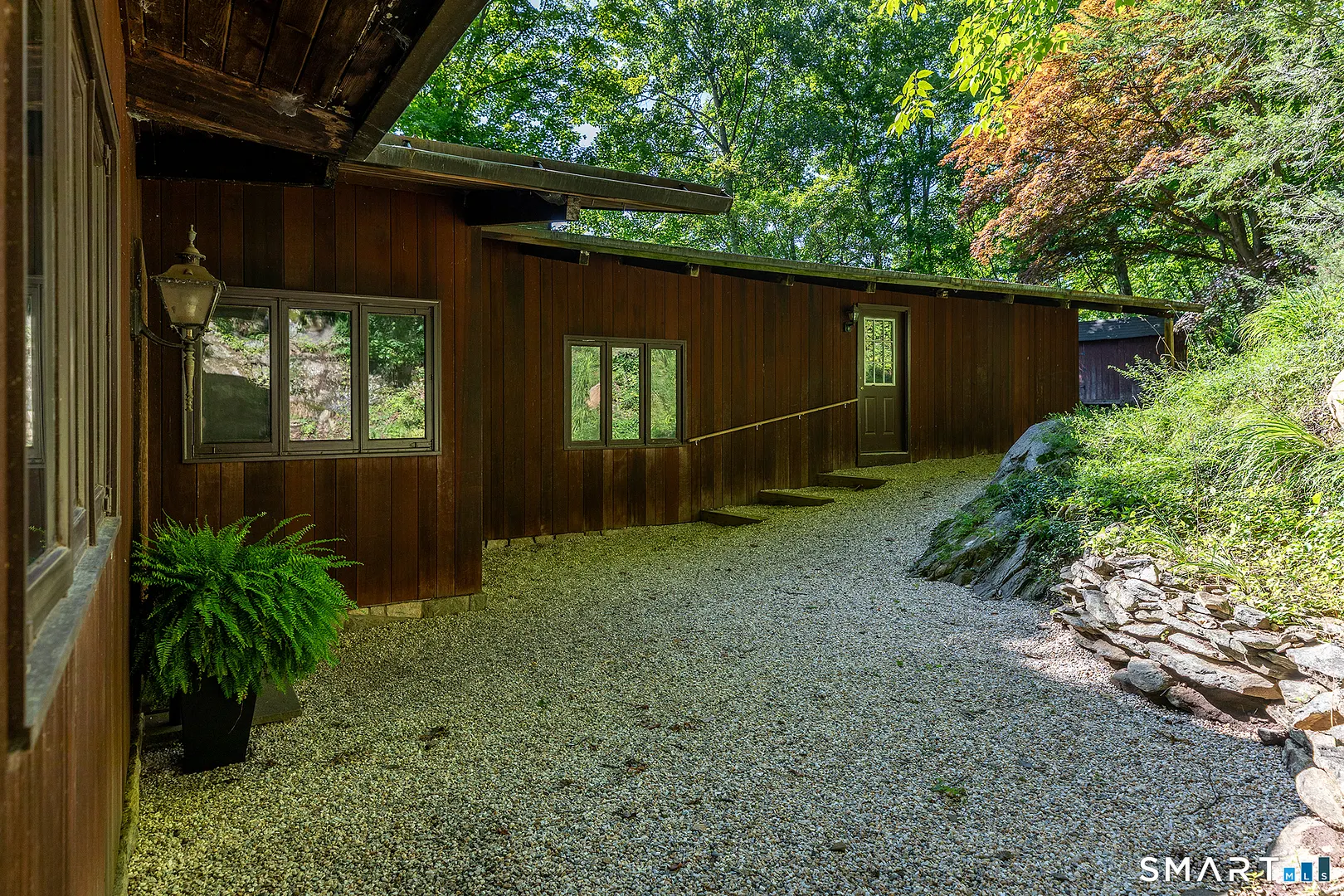 40 Sunset Drive Photo 3