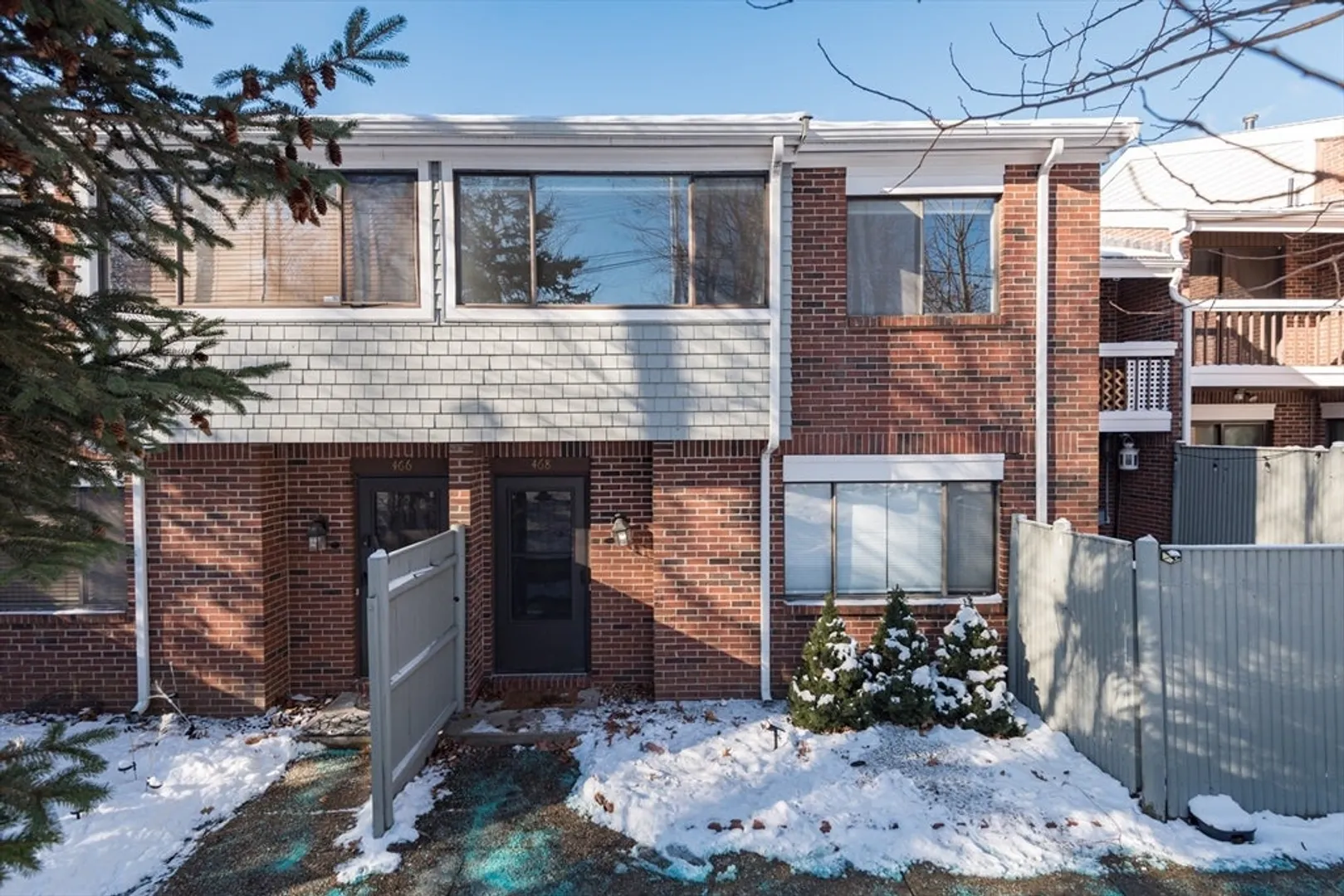 468 Island St #468 Photo 1