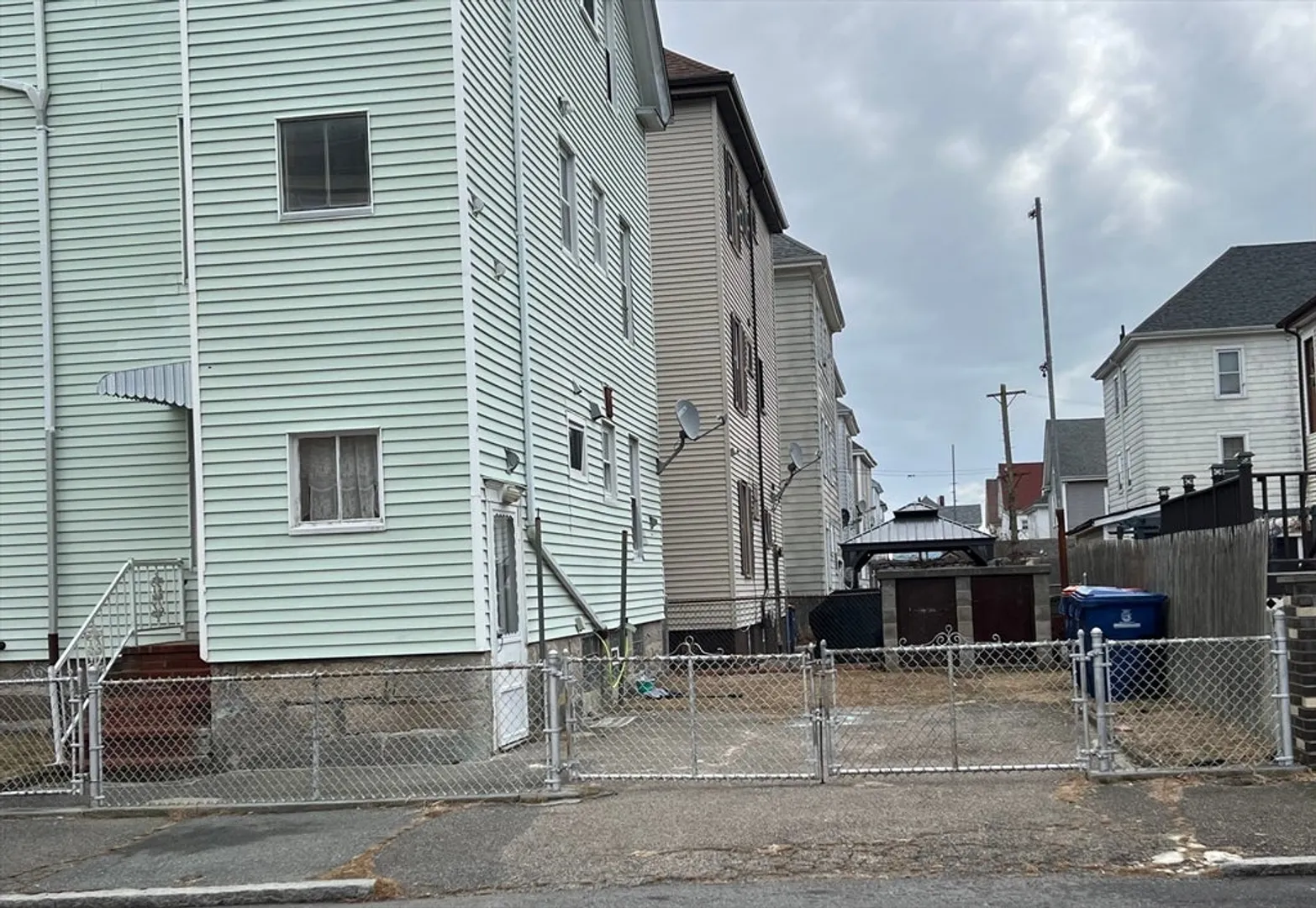 52 Swift Street Photo 3