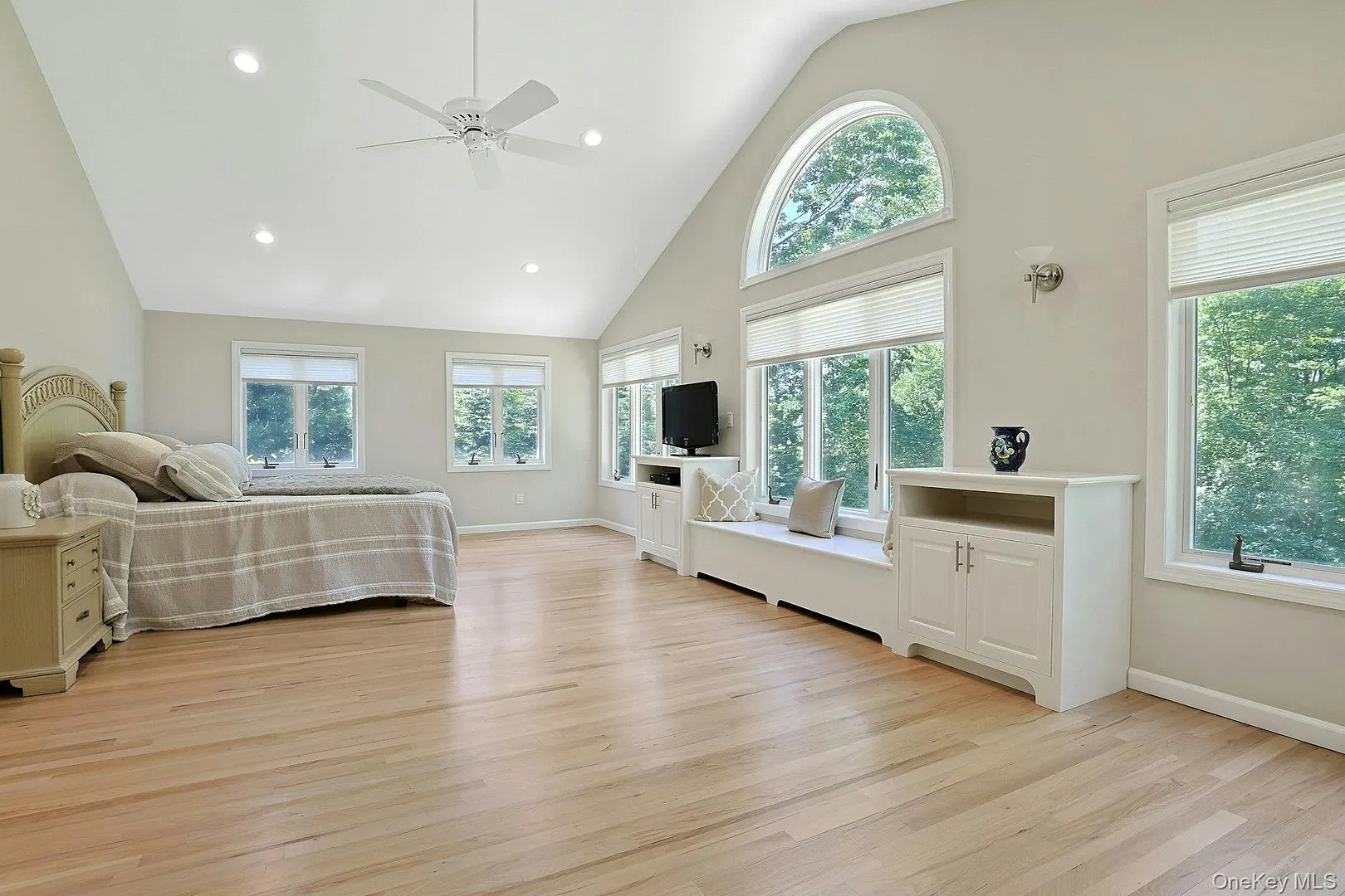 20 Robbins Road Photo 18