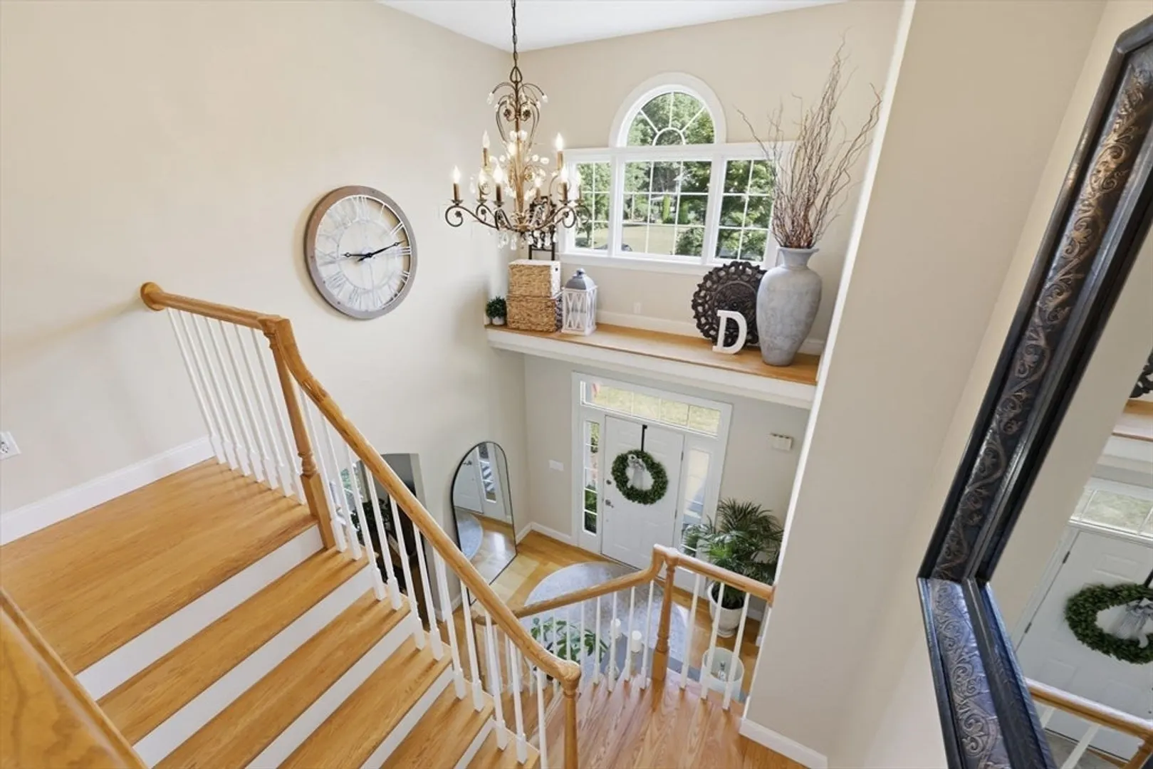 8 Lexington Circle Photo 8