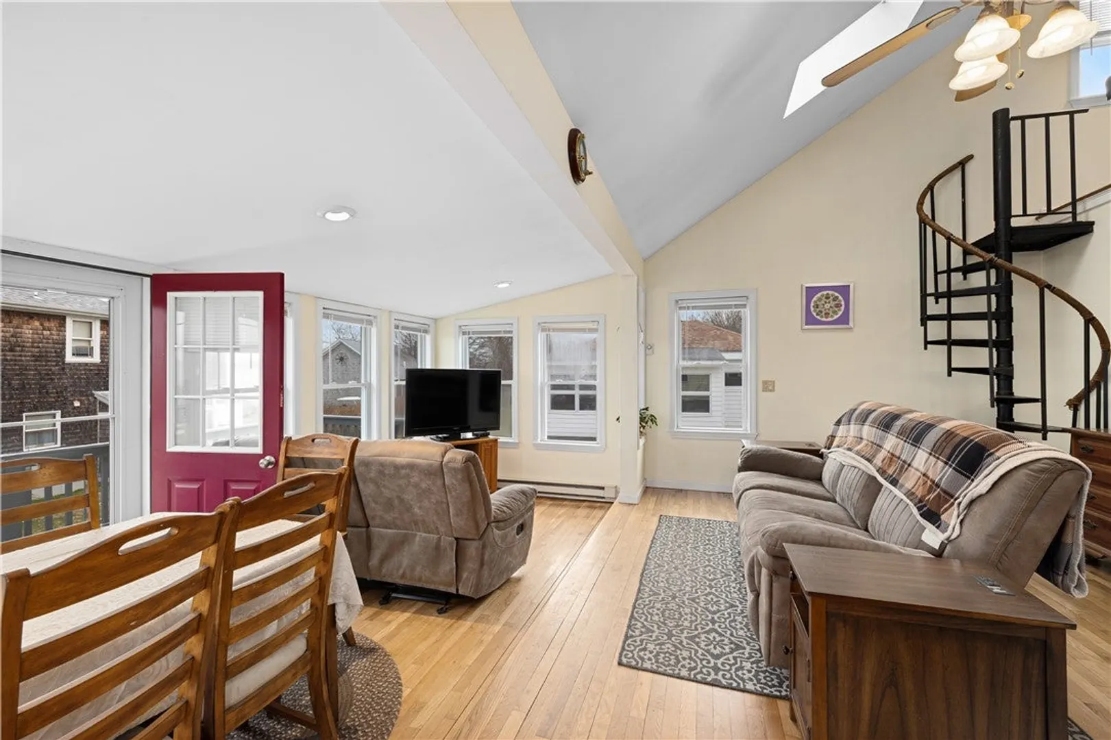 026 Pier Road Photo 16