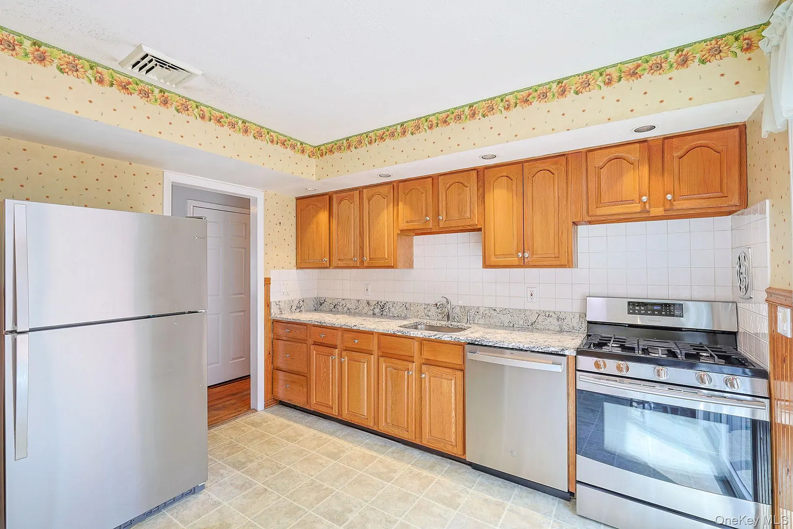 15 Nursery Road Photo 9