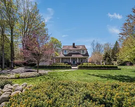 880 Boston Post Road