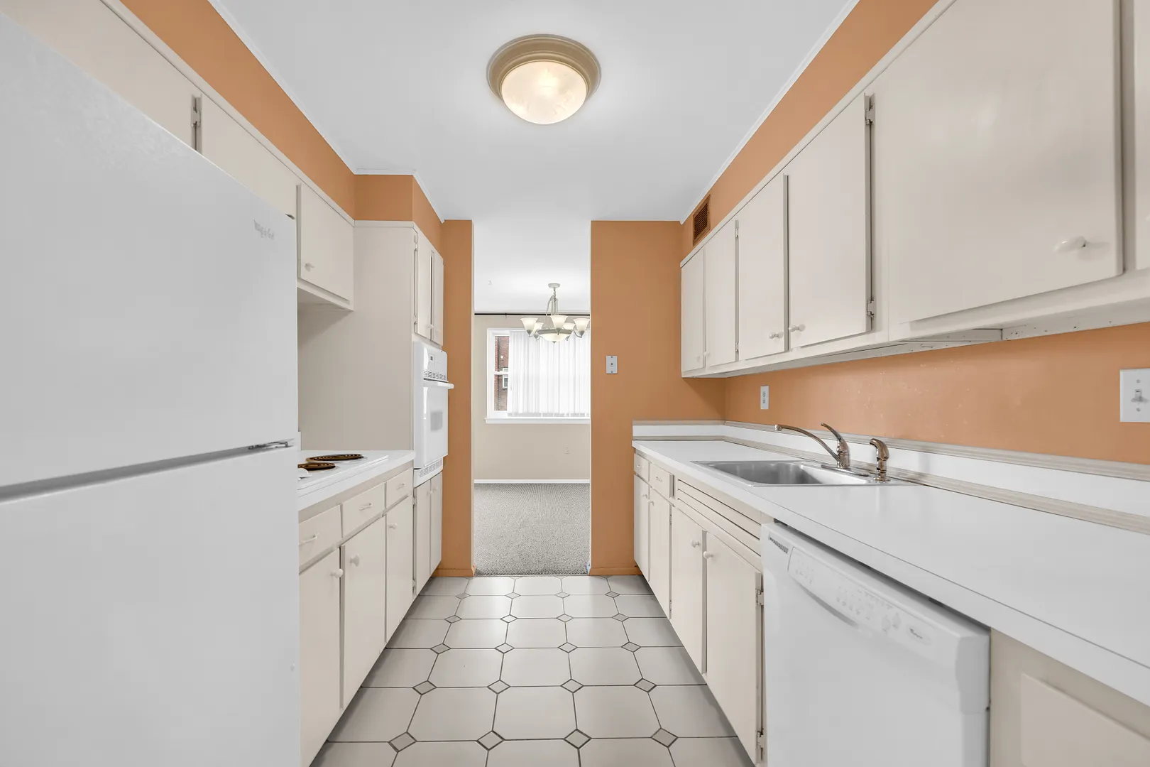 893 Farmington Avenue  #1C Photo 10