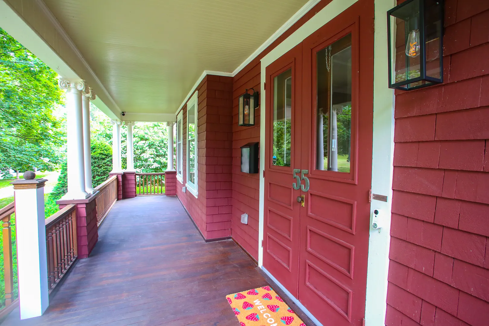 55 Marion Ave Photo 30