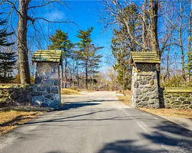 620 Sleepy Hollow Road