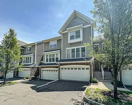 6 Lawrence Avenue #6