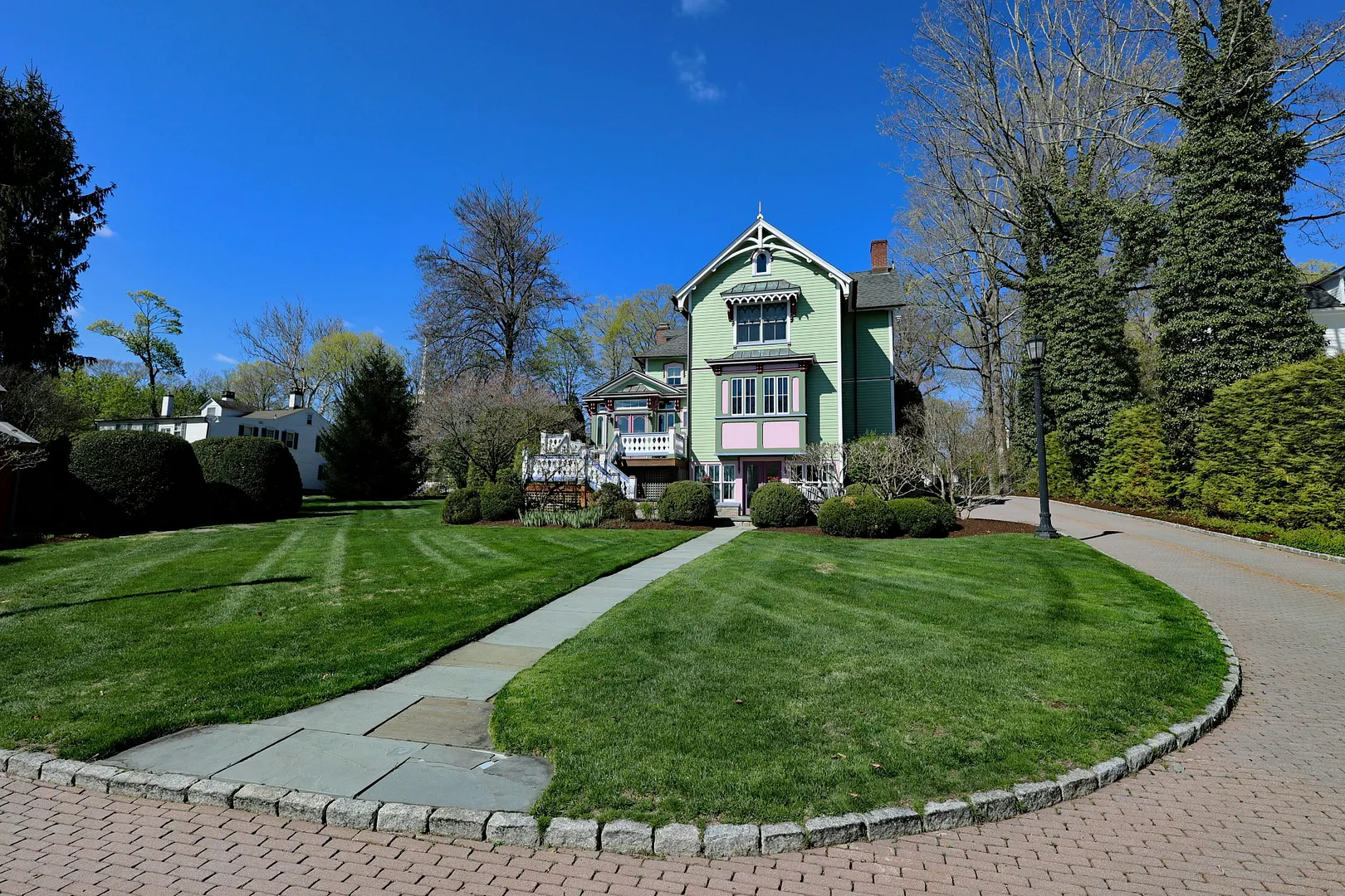 250 Main Street Photo 38