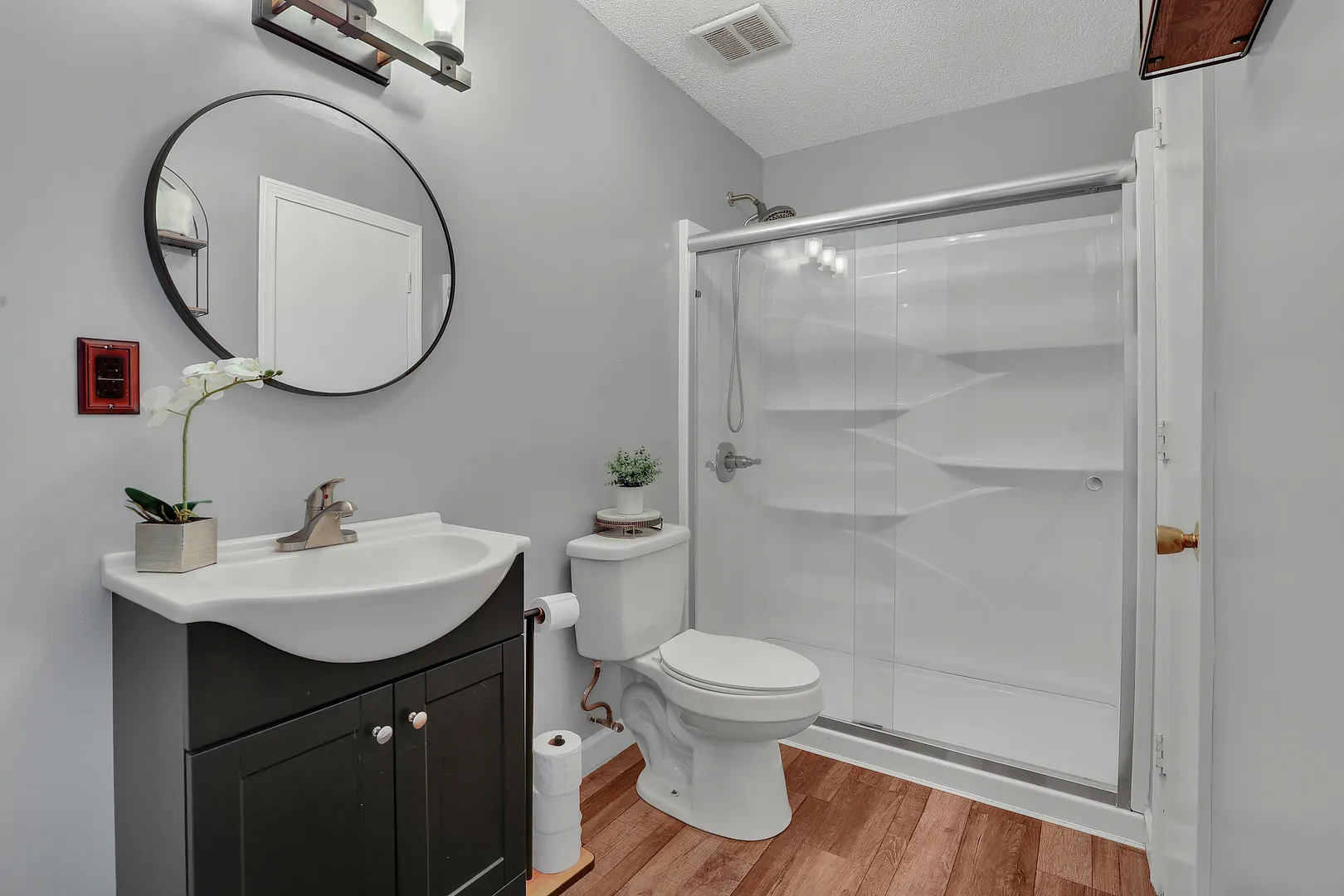 4 Wellington Drive #4 Photo 15