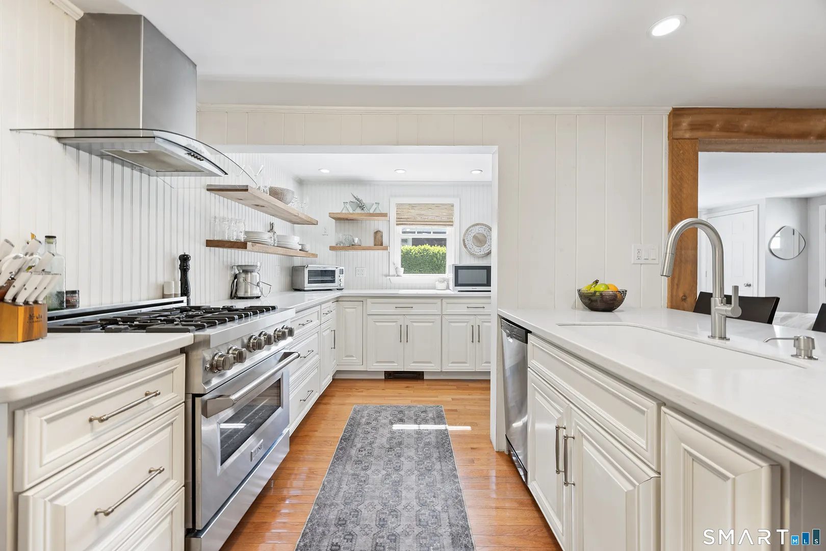 18 Willow Lane Photo 1