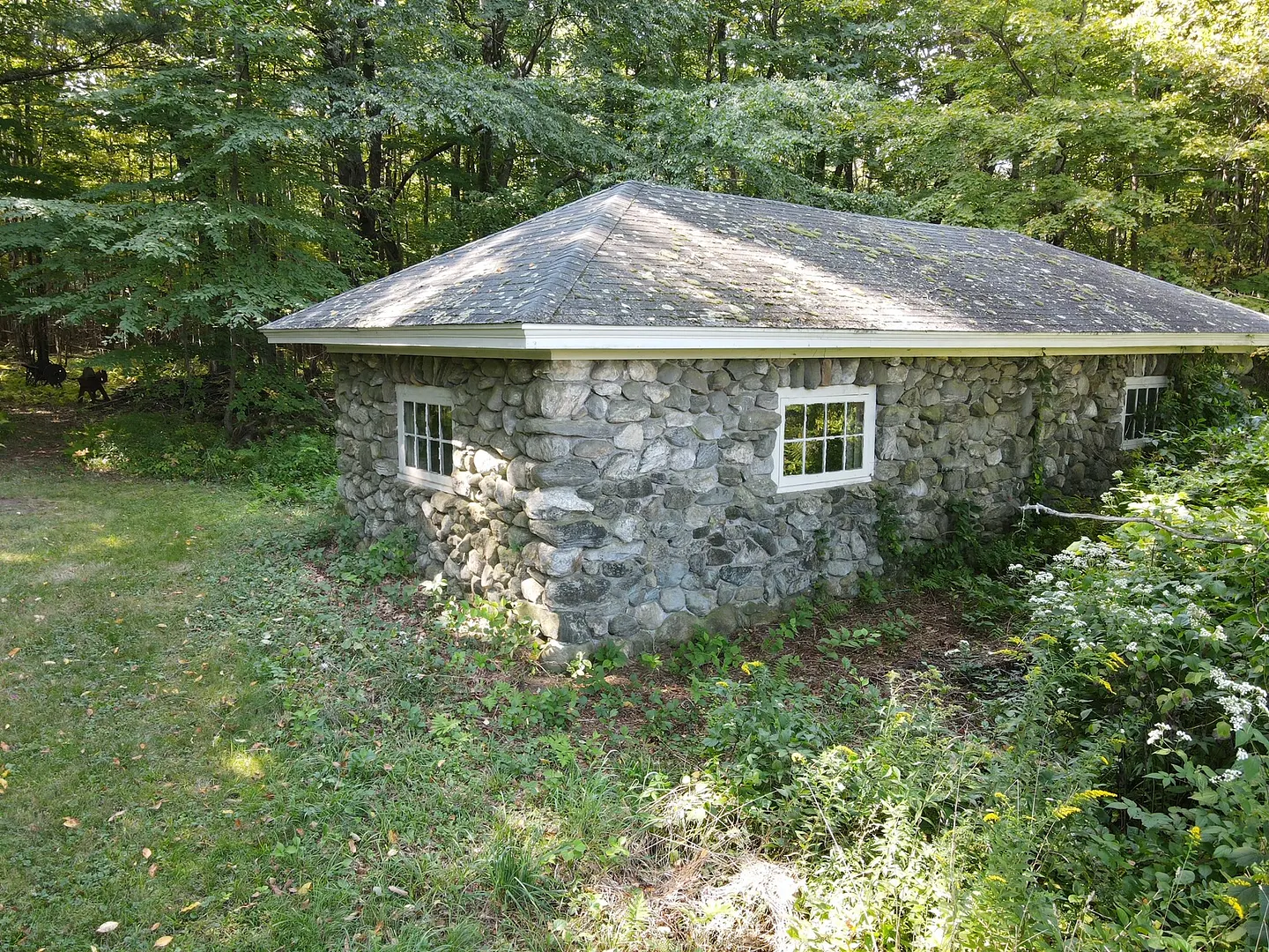 77 Deer Hill Road Photo 16