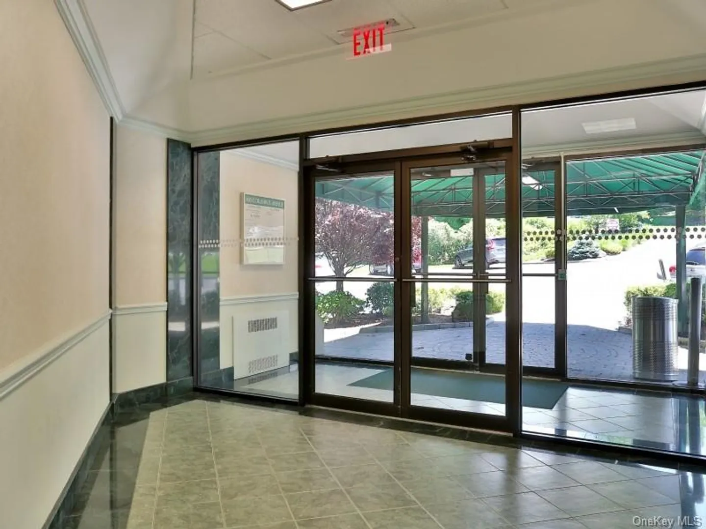 401 Columbus Avenue Photo 4