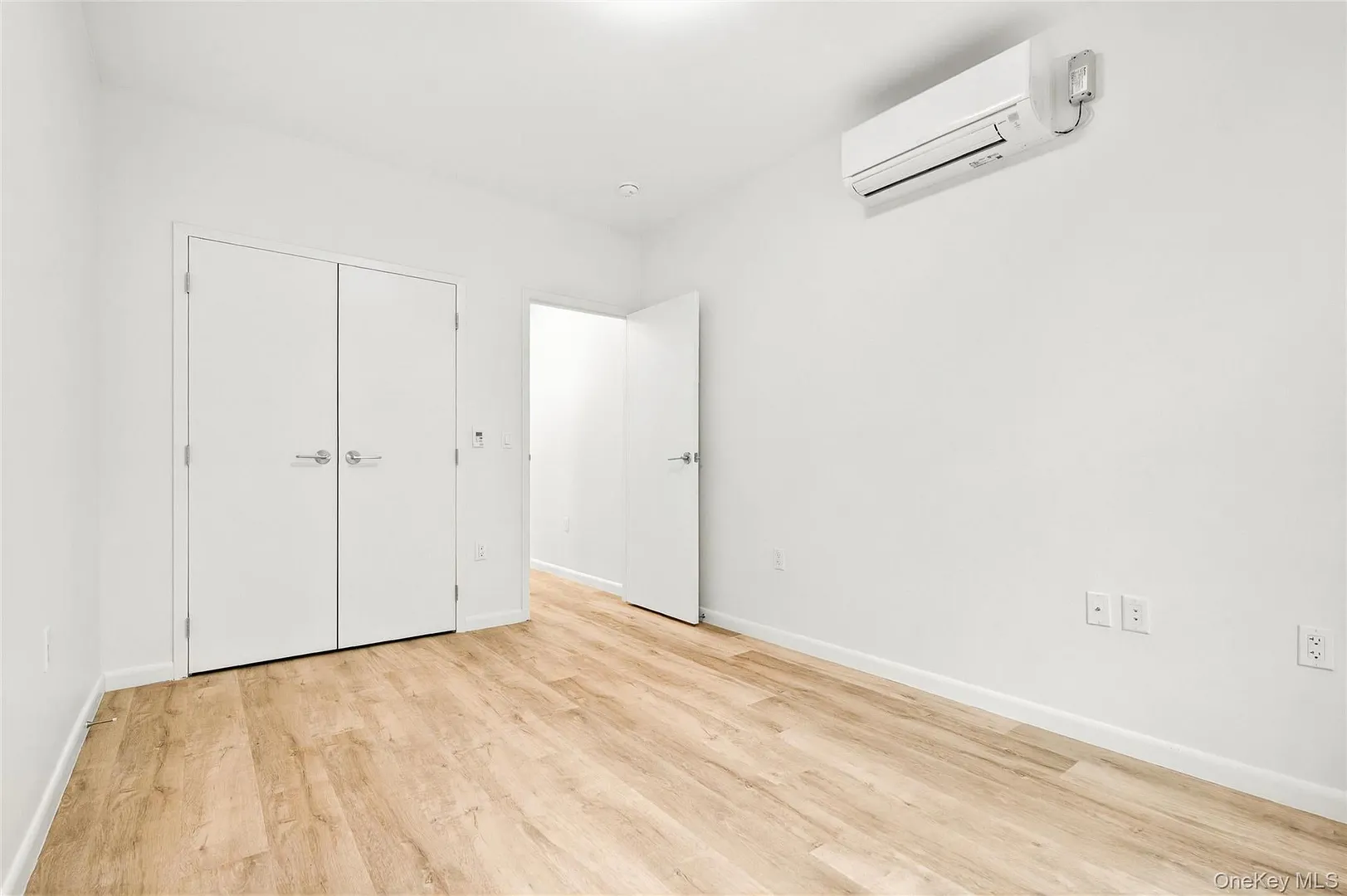 355 Bronx River Avenue  #1B Photo 18