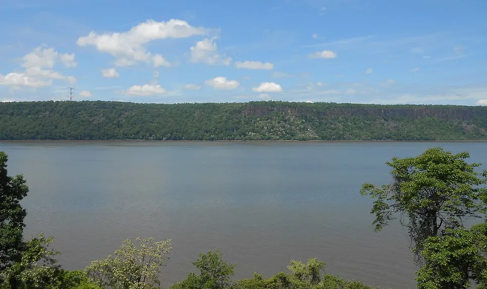 Hastings-on-Hudson>