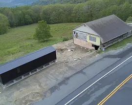 335 Mohawk Trail