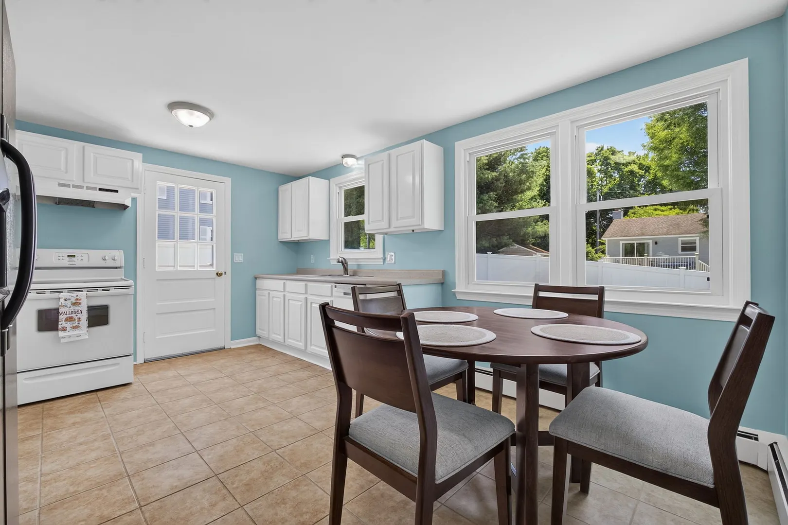 8 Pleasant Street Photo 12