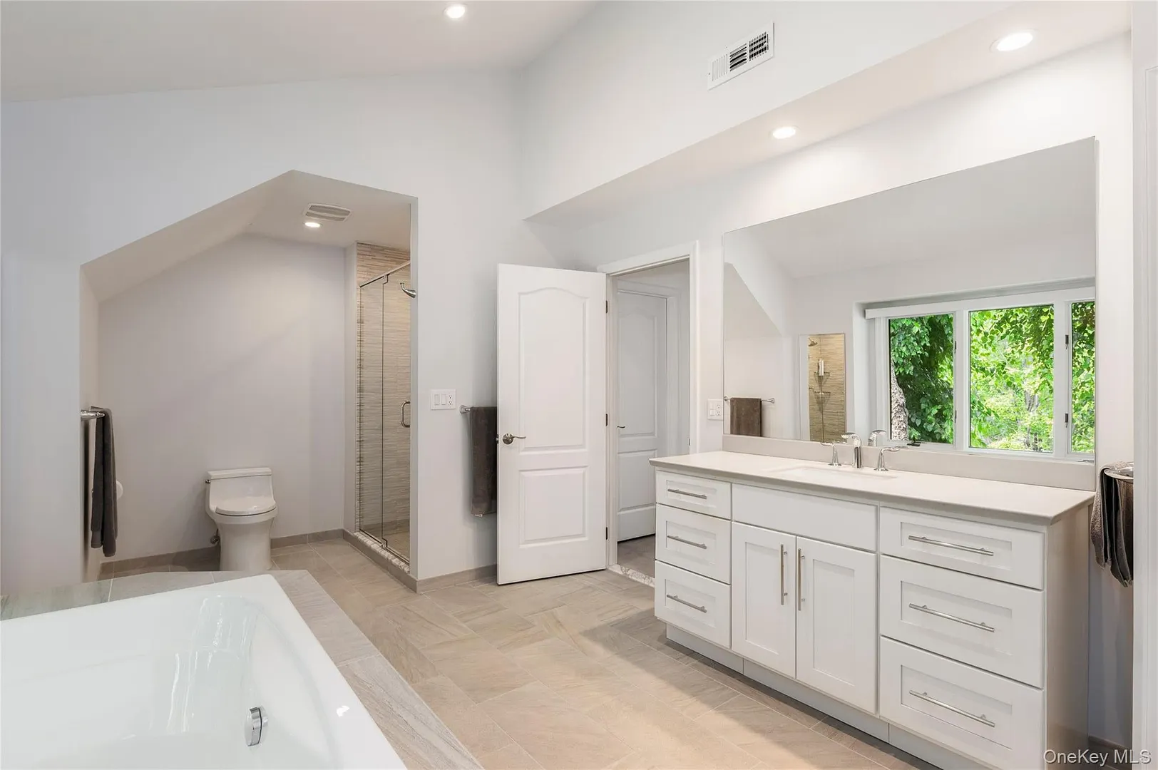 142 Woodbrook Road Photo 16