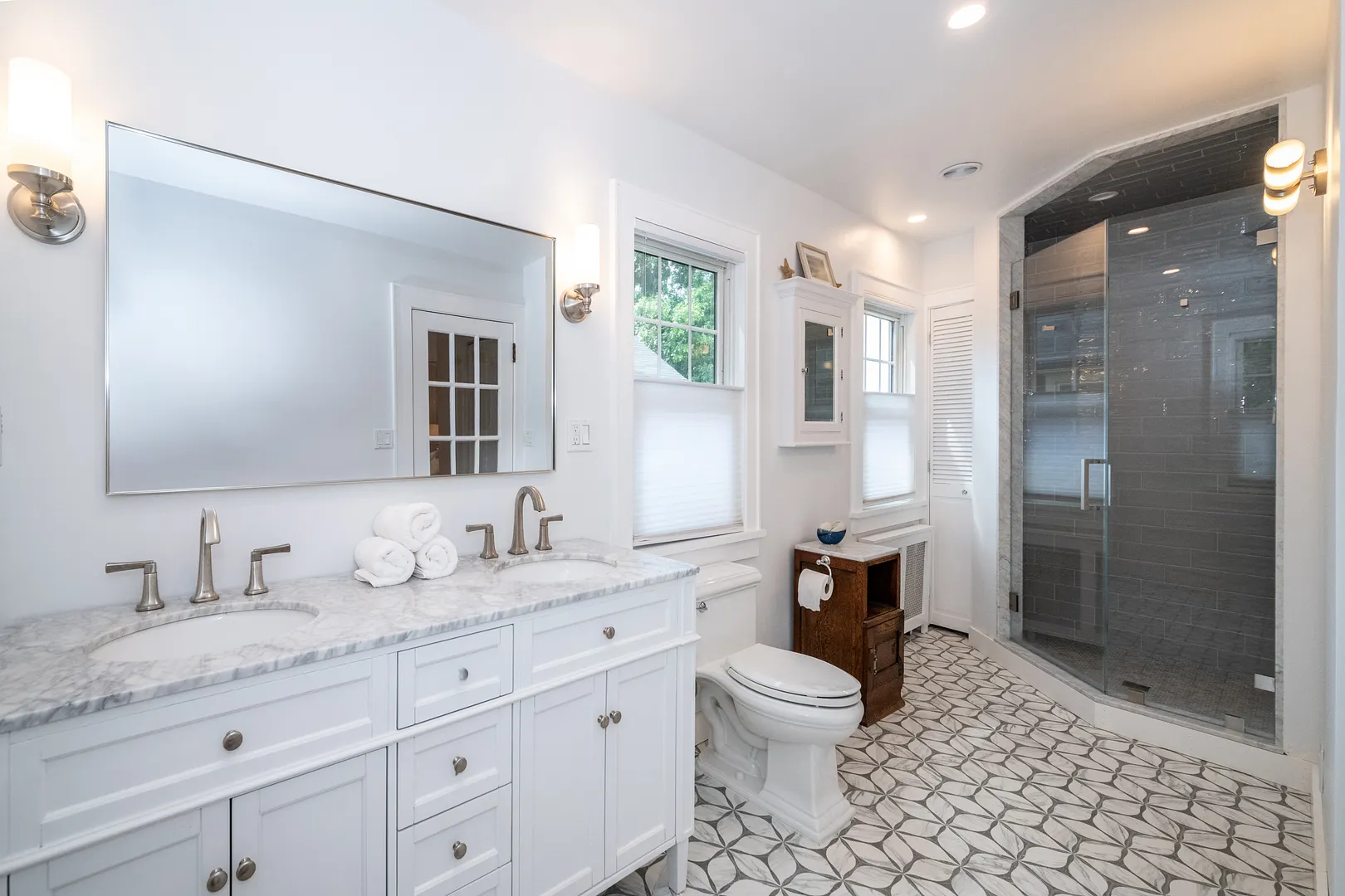 17 Bonnett Avenue Photo 23