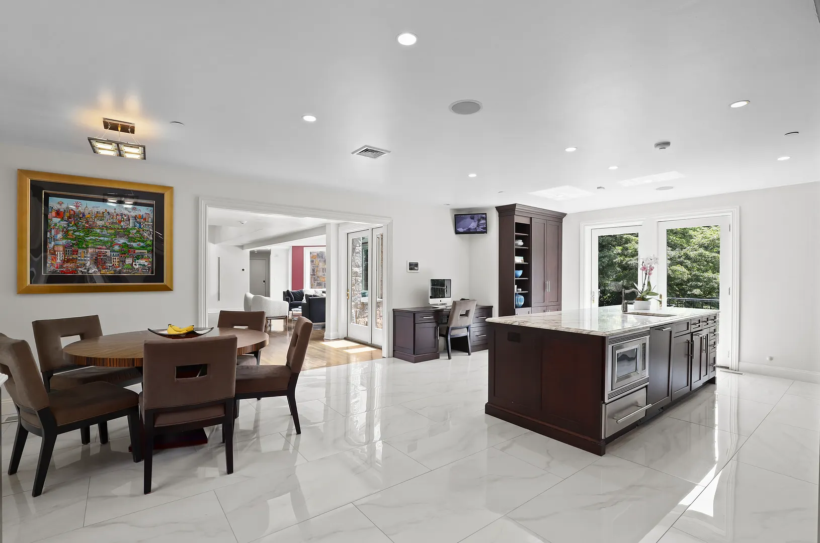 383 Woodlands Road Photo 11