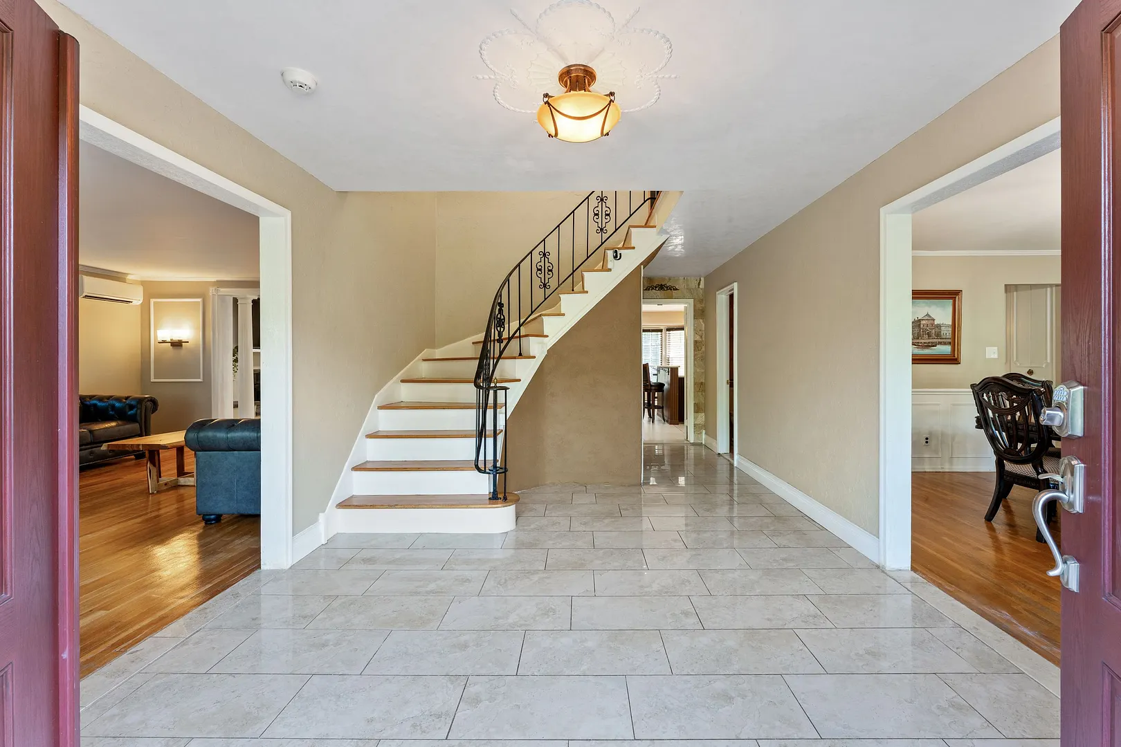 3 Tor Terrace Photo 4