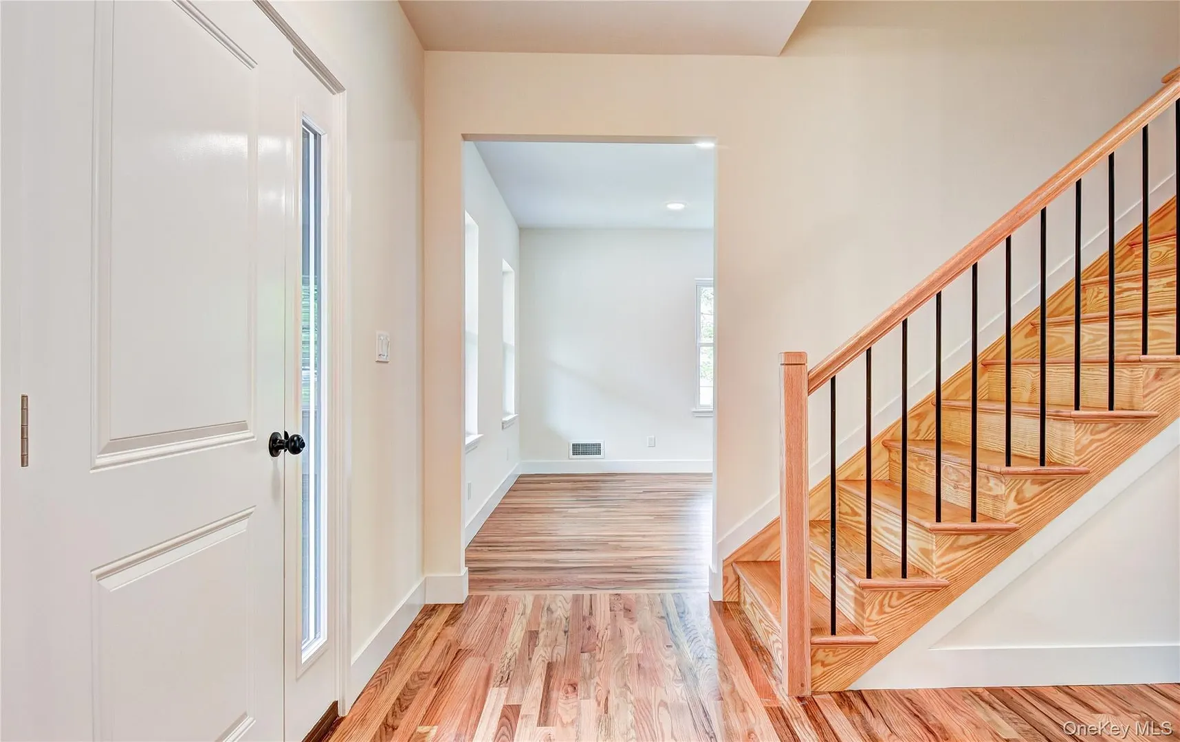 25 Tamarack Drive Photo 6