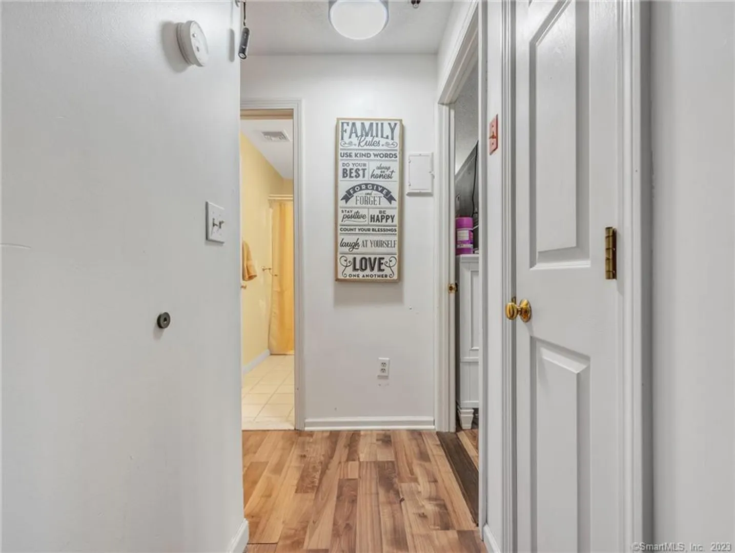 213 Franklin Avenue  #405 Photo 23