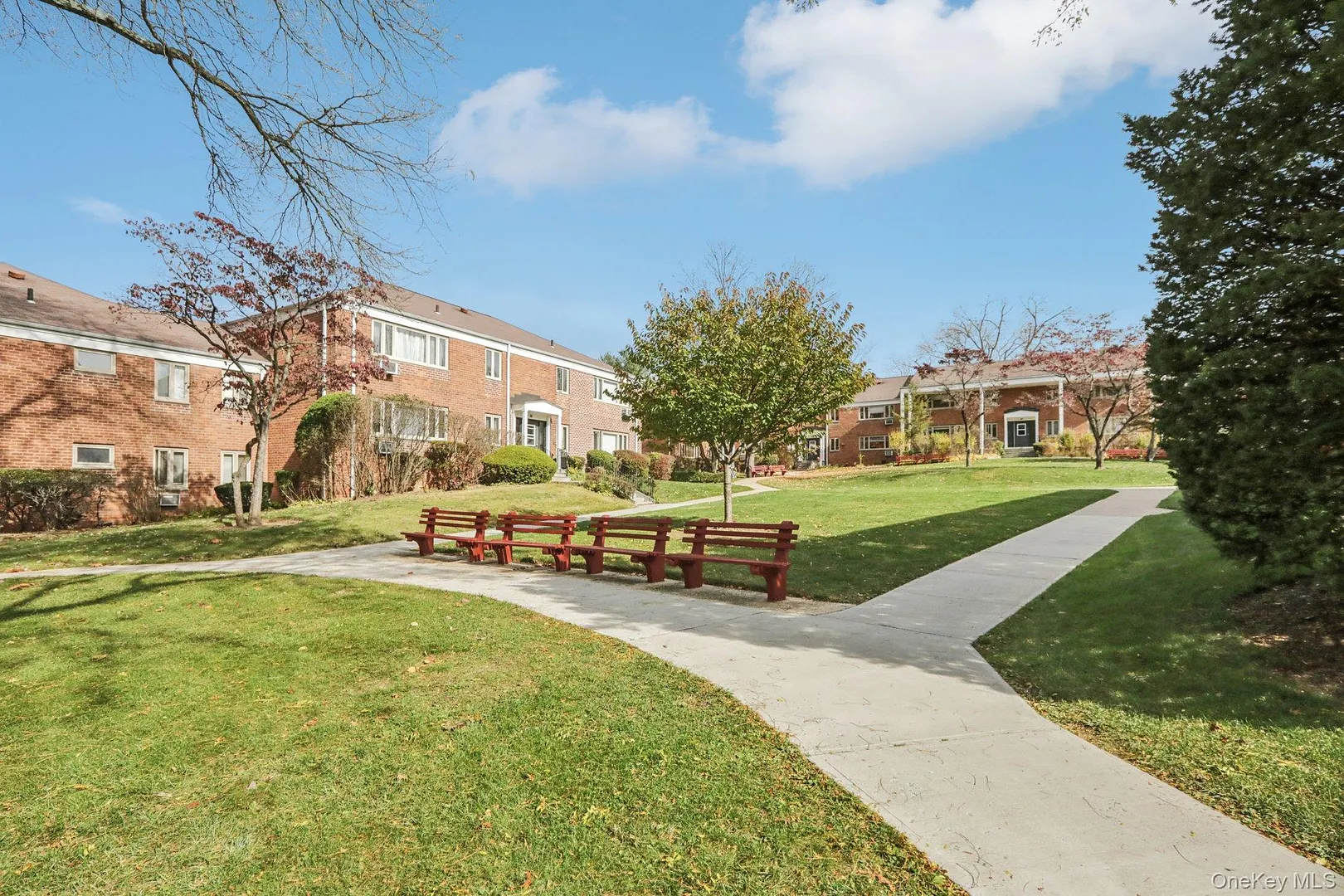 40 Lawrence Drive  #A Photo 1
